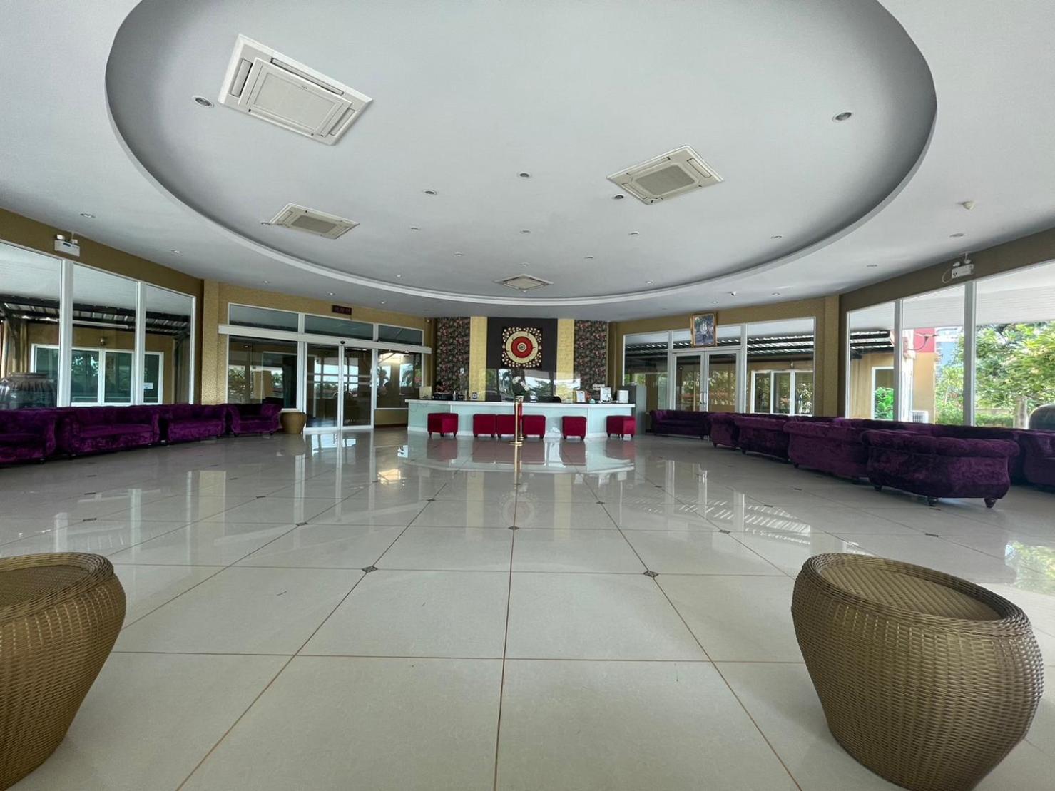 H2Do Hotel Ban Khlong Sanam Phli Exterior photo