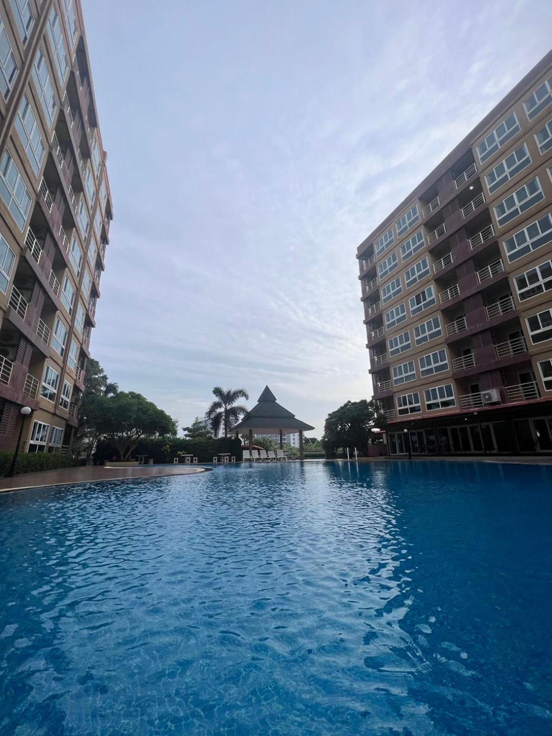 H2Do Hotel Ban Khlong Sanam Phli Exterior photo