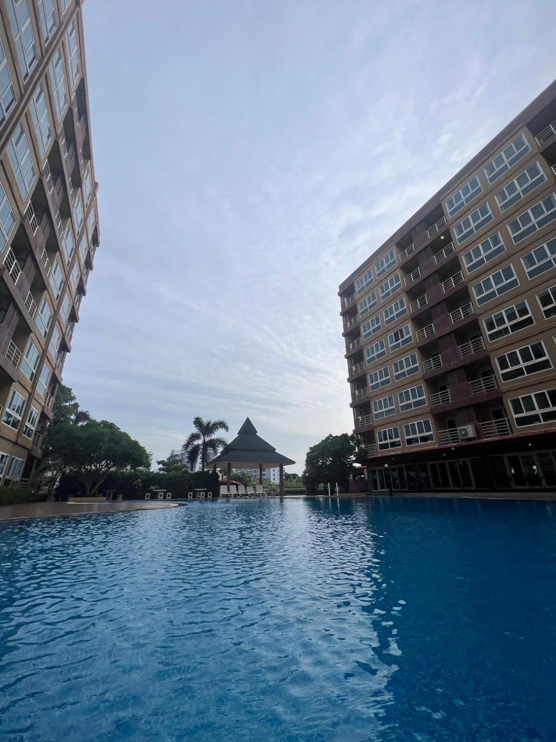 H2Do Hotel Ban Khlong Sanam Phli Exterior photo