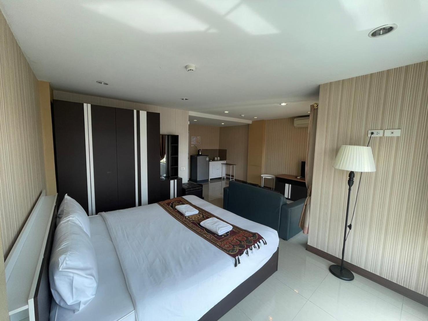 H2Do Hotel Ban Khlong Sanam Phli Exterior photo